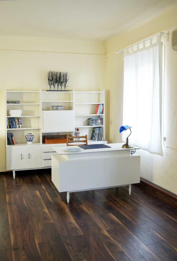 Apartment With Rooftop Terrace & Acropolis View Aten Exteriör bild